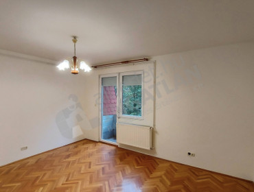 Zugliget út-budapest-xii-kerulet-zugliget-ut_2.jpg