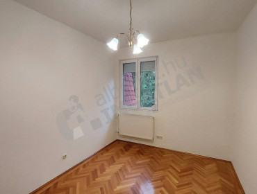 Zugliget út-budapest-xii-kerulet-zugliget-ut_5.jpg