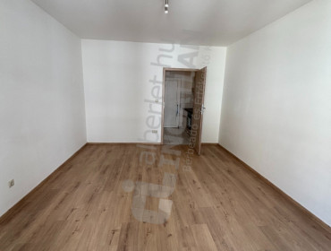 Fecske utca-budapest-viii-kerulet-fecske-utca_4.jpg