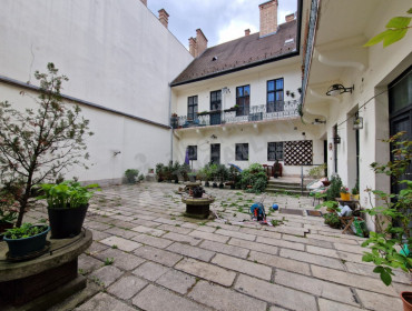 Úri utca-budapest-i-kerulet-uri-utca_19.jpg