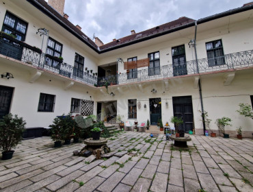 Úri utca-budapest-i-kerulet-uri-utca_20.jpg