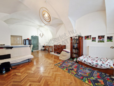 Úri utca-budapest-i-kerulet-uri-utca_9.jpg